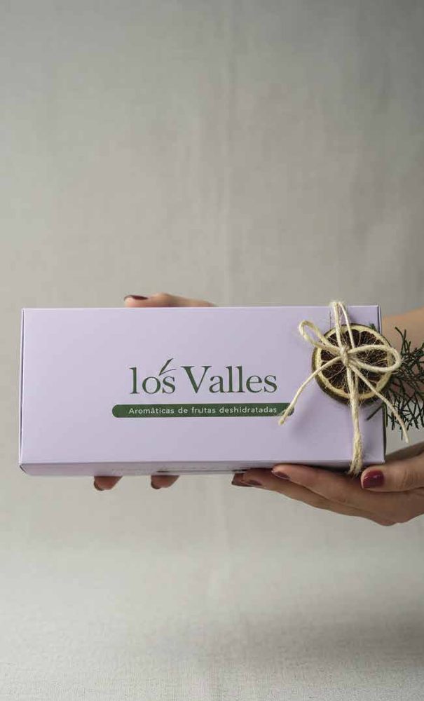 Caja de regalo Los Valles con aromáticas surtidas